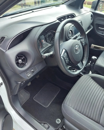 Toyota Yaris cena 63900 przebieg: 47200, rok produkcji 2019 z Brok małe 232